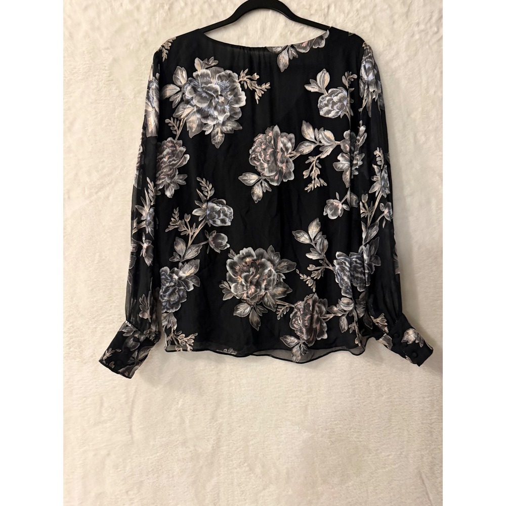 White House Black Market Floral Ruffle V-Neck Blouse Black Grey Silver Large - Picture 3 of 5